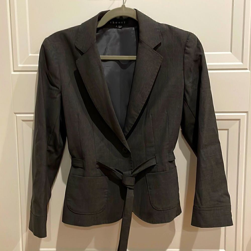Theory Notched Collar Gray Tie Waist Jacket